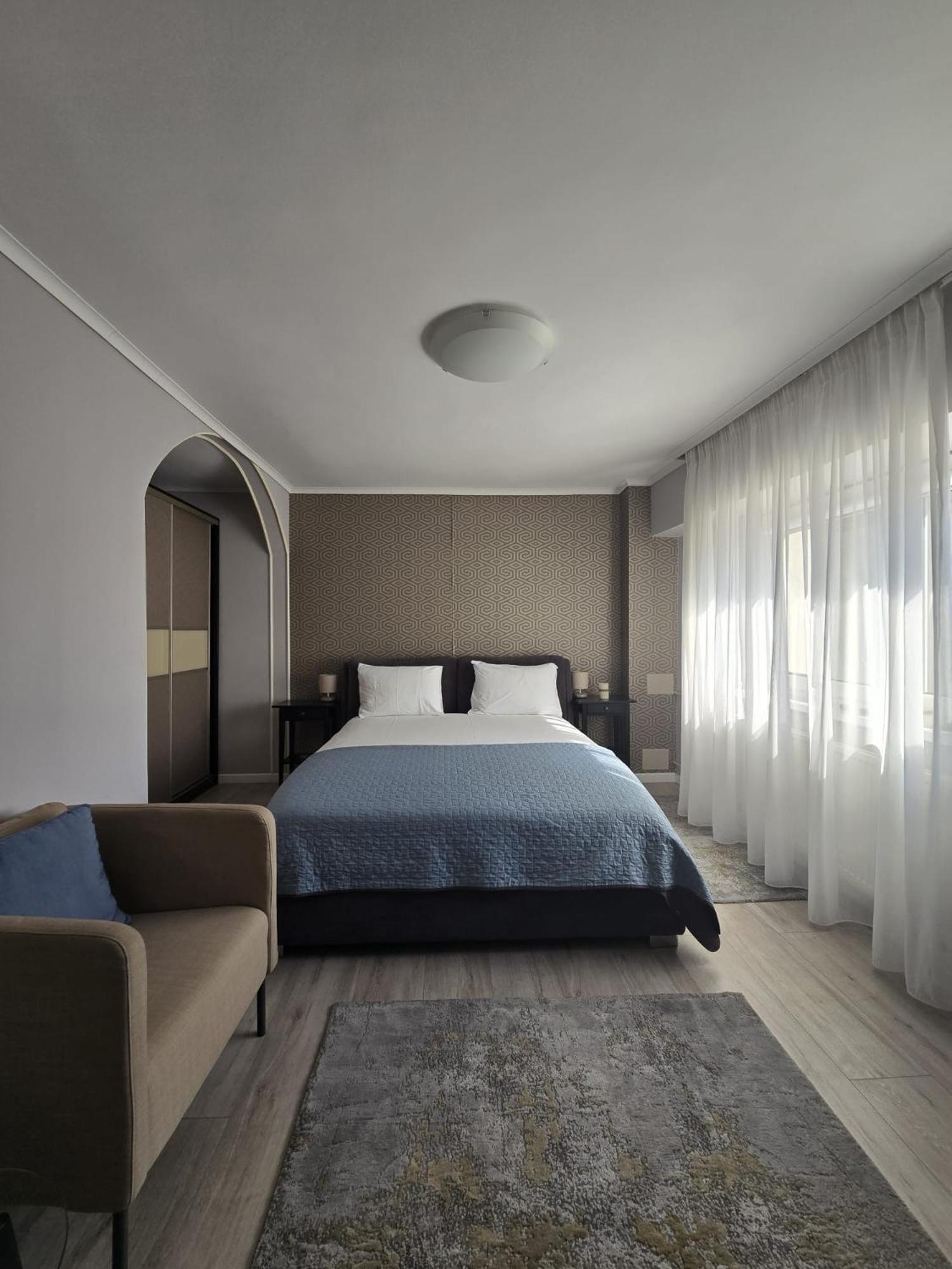 Romana Lahovary Studio Bukares Bagian luar foto