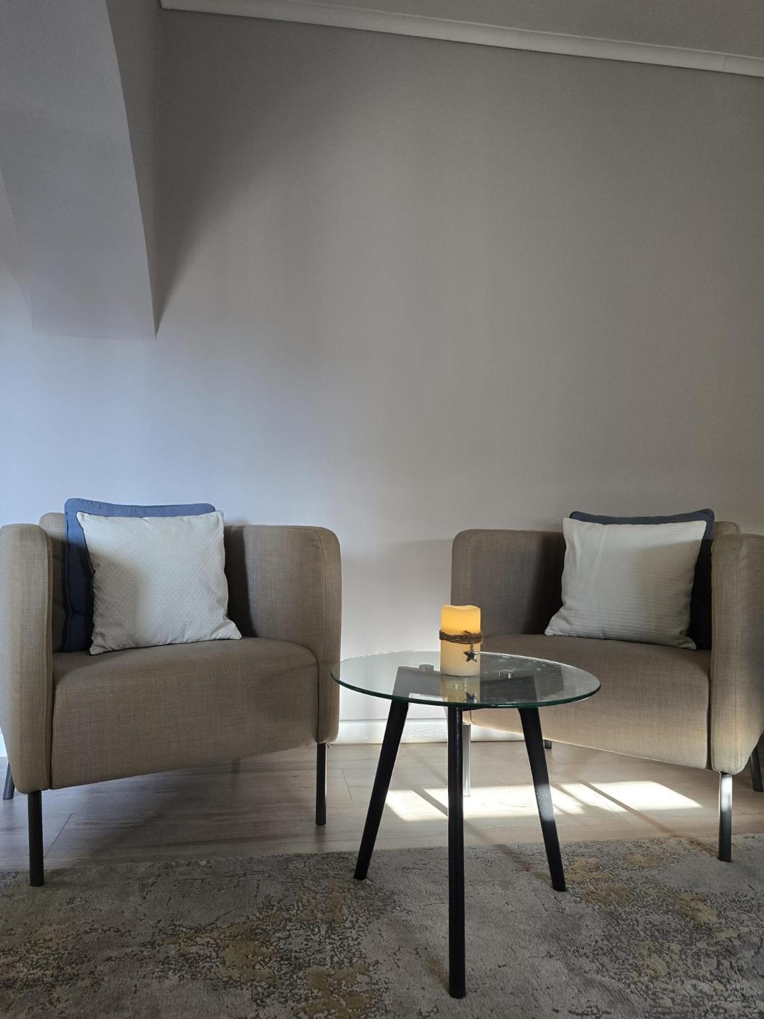 Romana Lahovary Studio Bukares Bagian luar foto
