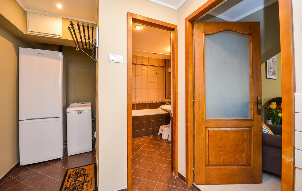 Romana Lahovary Studio Bukares Bagian luar foto