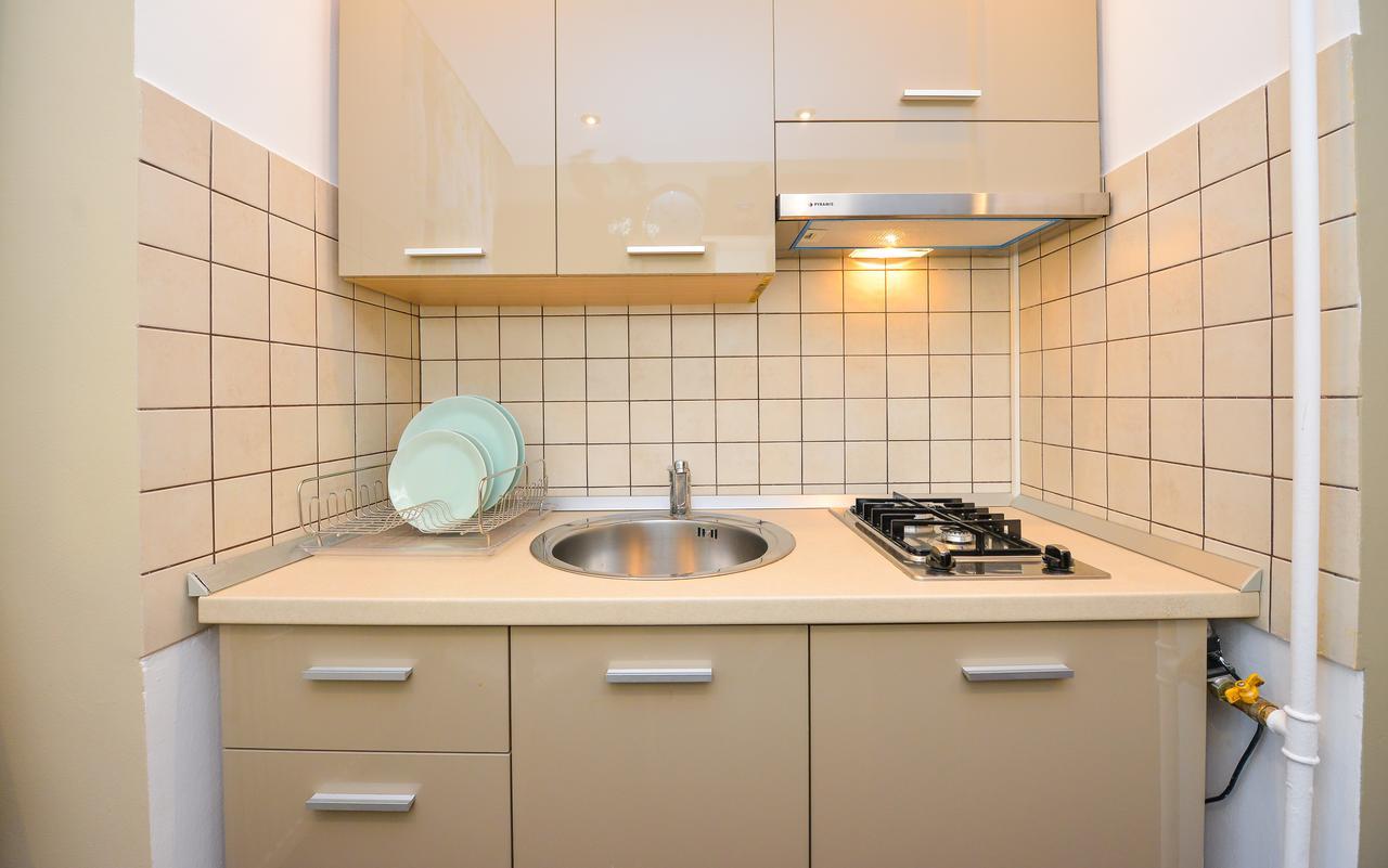 Romana Lahovary Studio Bukares Bagian luar foto